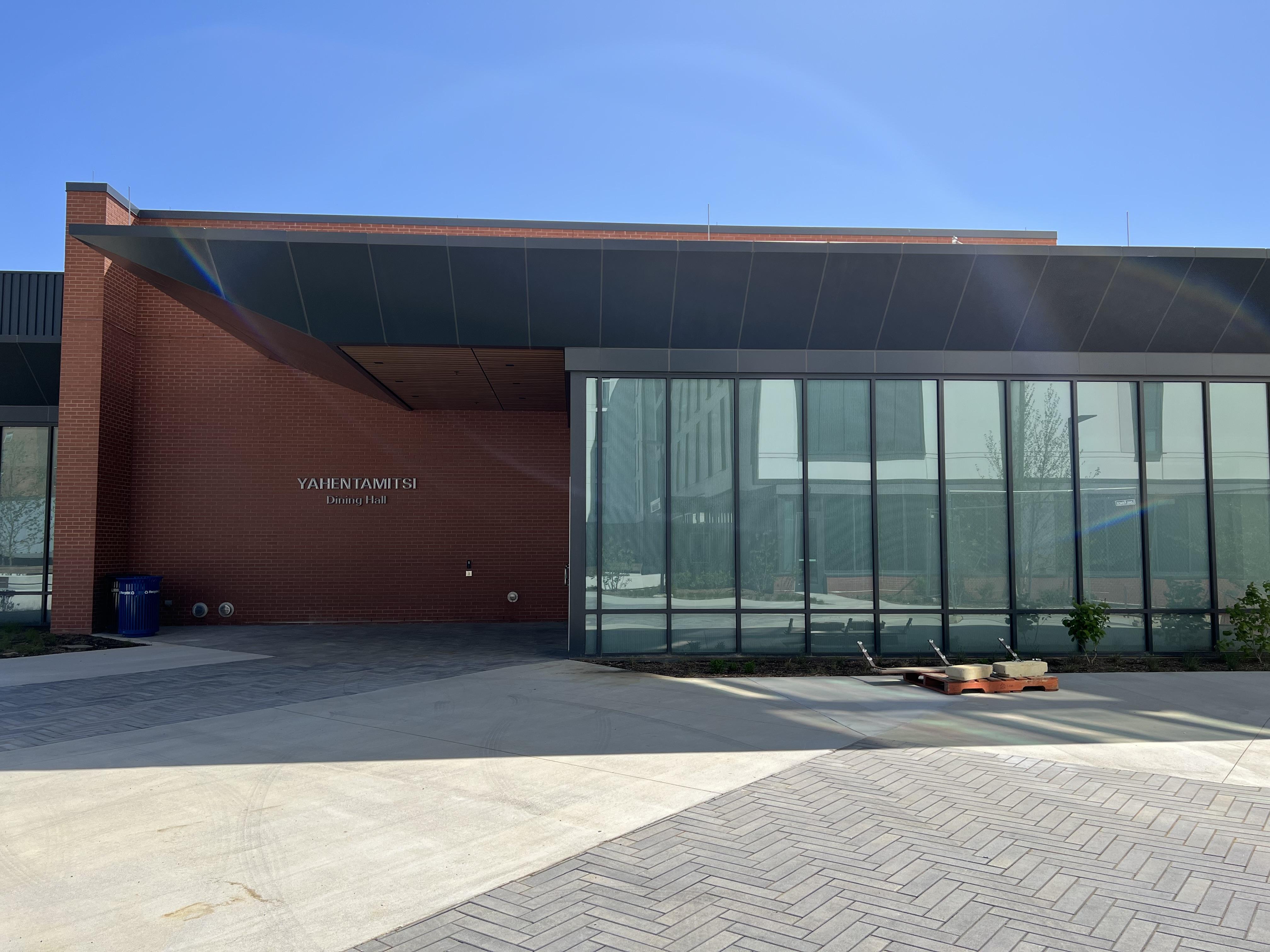 Front view of Yahentamitsi