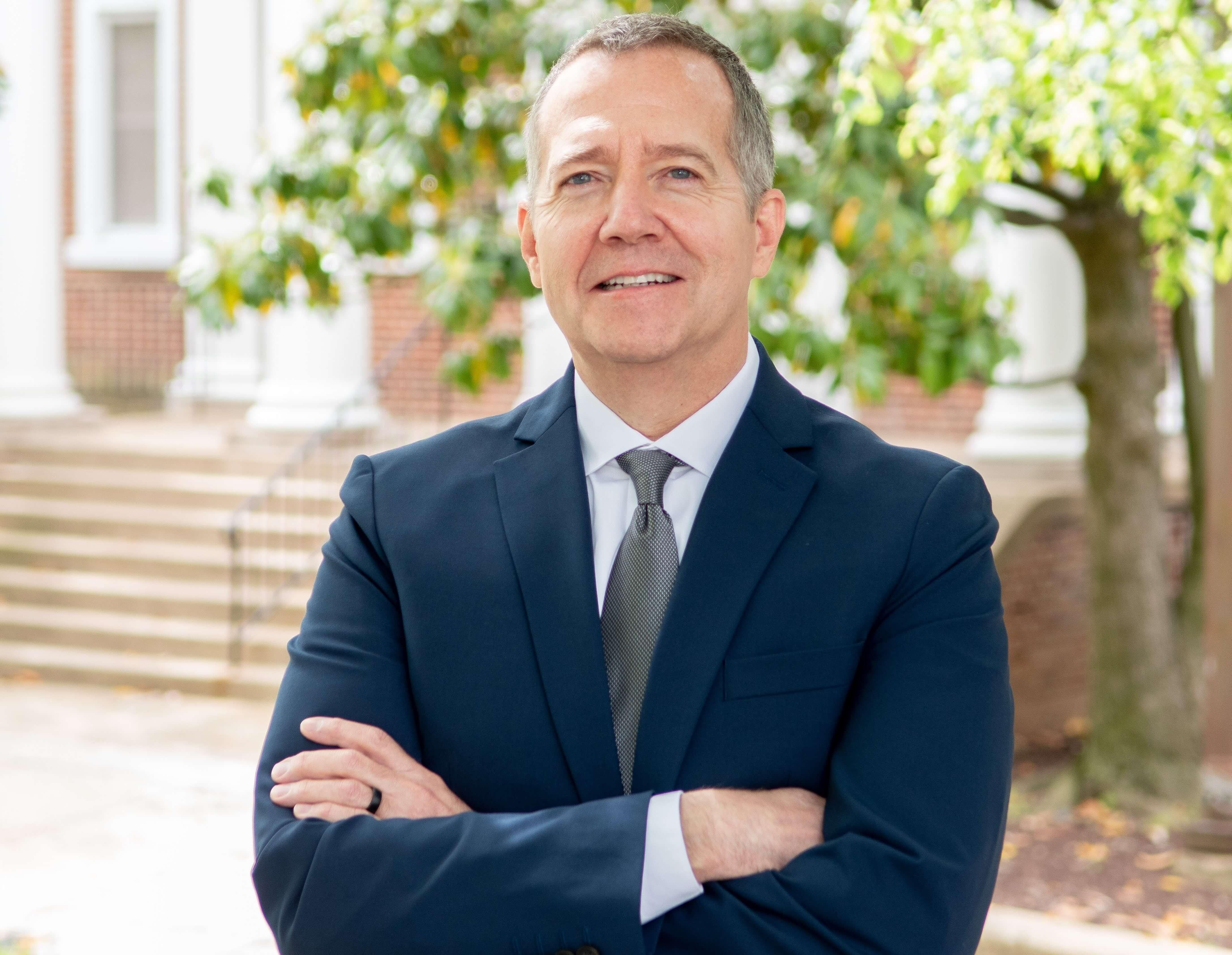 Portrait of Roy Thomason